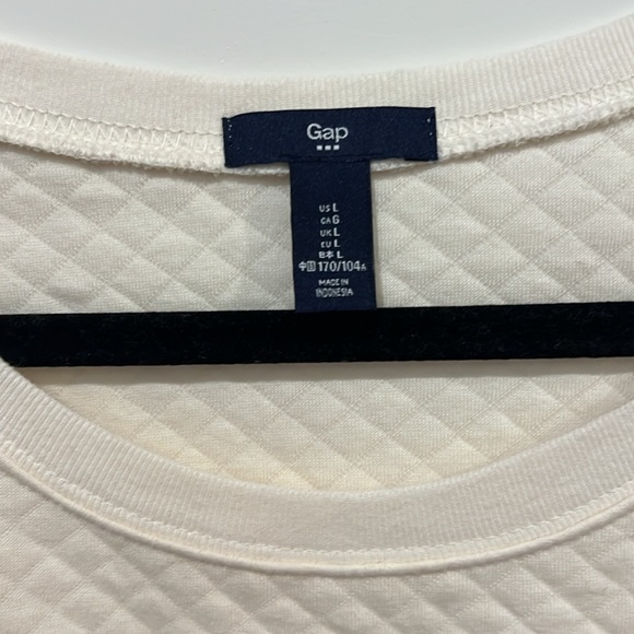 Gap Logo Sweatshirt- Like New - Picture 3 of 4